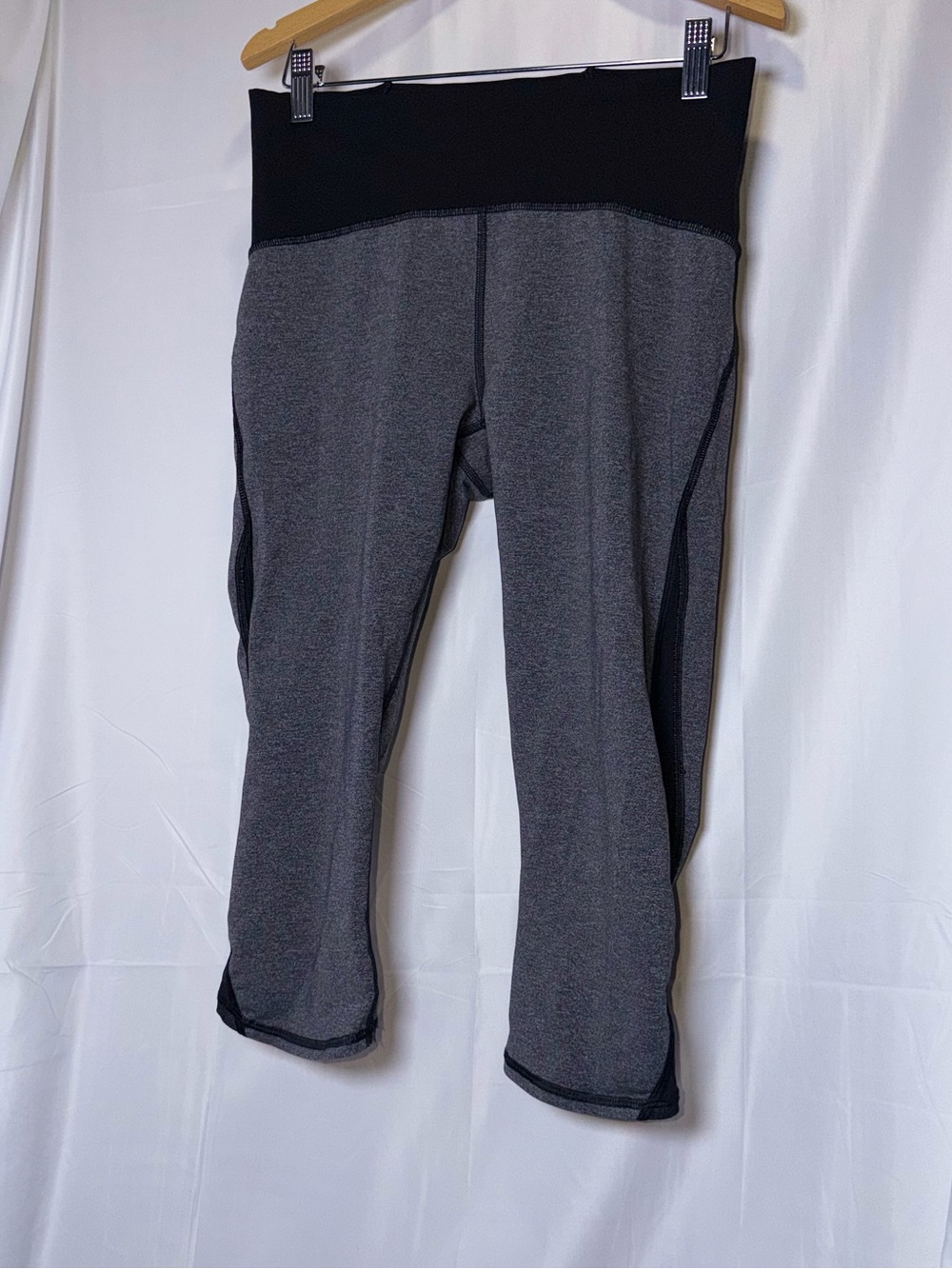 lululemon athletica Black & Gray Capri Leggings